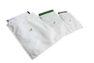 white-mailers-waterproof